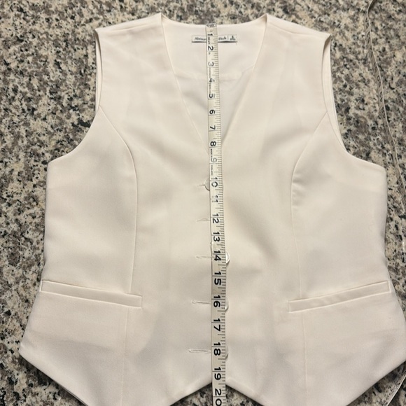 Abercrombie Easy Tailored Vest - Picture 7 of 8